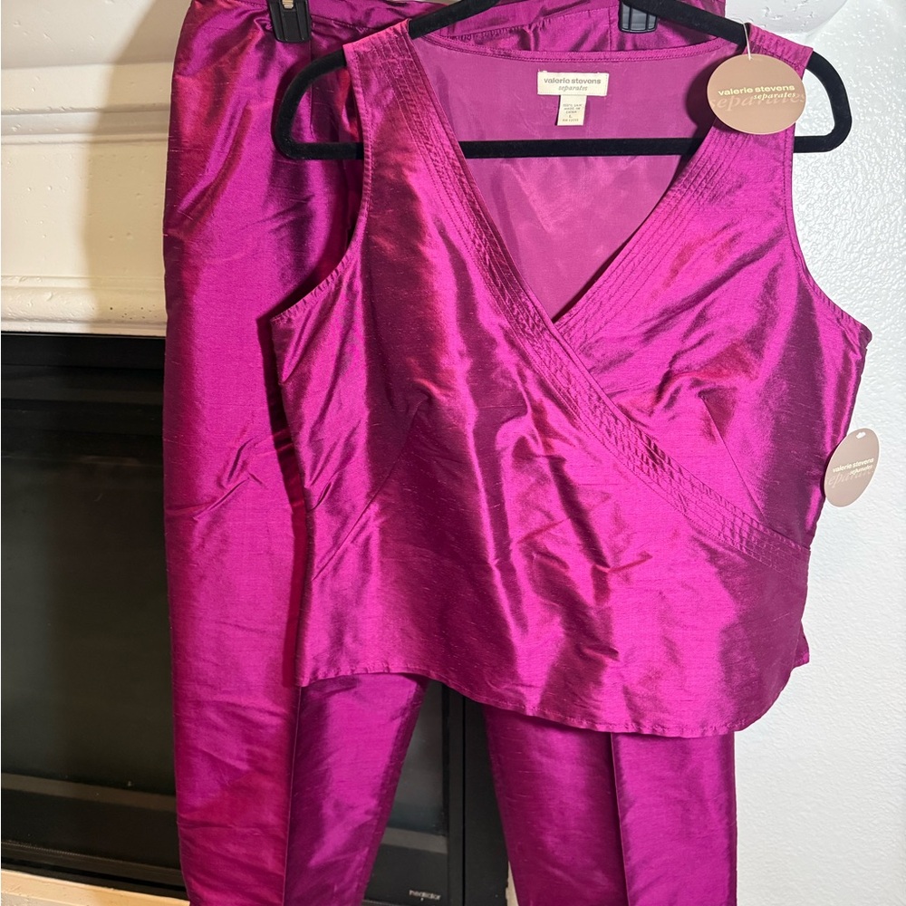 New with Tag Valerie Stevens 100% Silk Magenta Tank & Pants Set